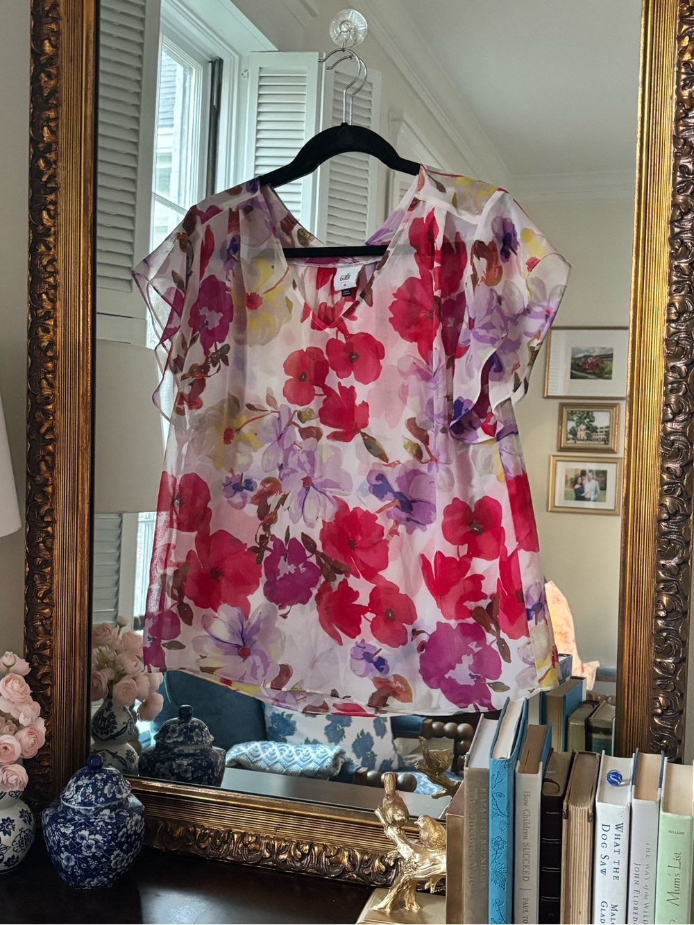 CAbi Passion Top (M) in multi-color floral print